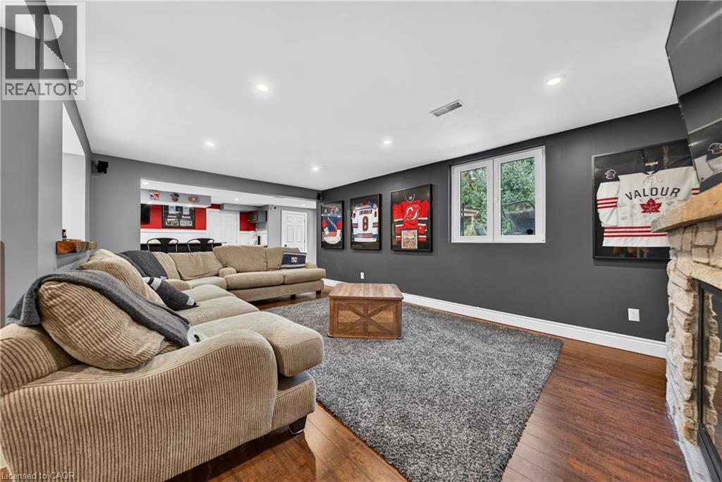 50 Roehampton Court, Kitchener, Ontario  N2A 3L1 - Photo 39 - 40857830
