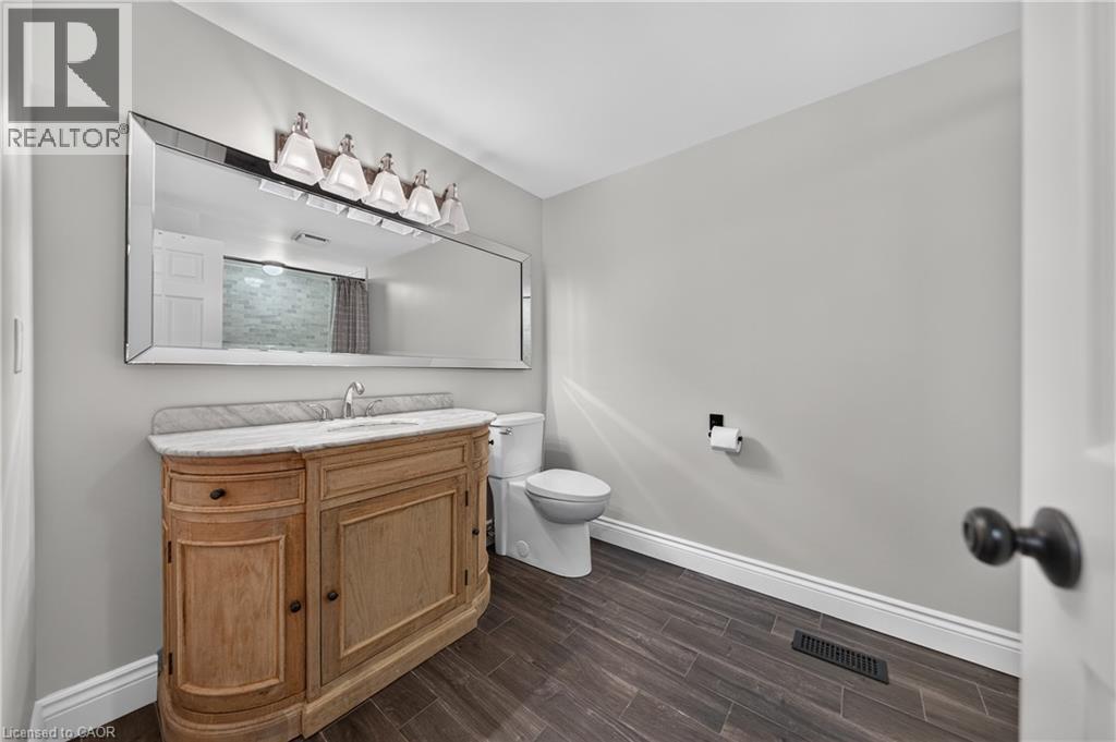 50 Roehampton Court, Kitchener, Ontario  N2A 3L1 - Photo 33 - 40857830