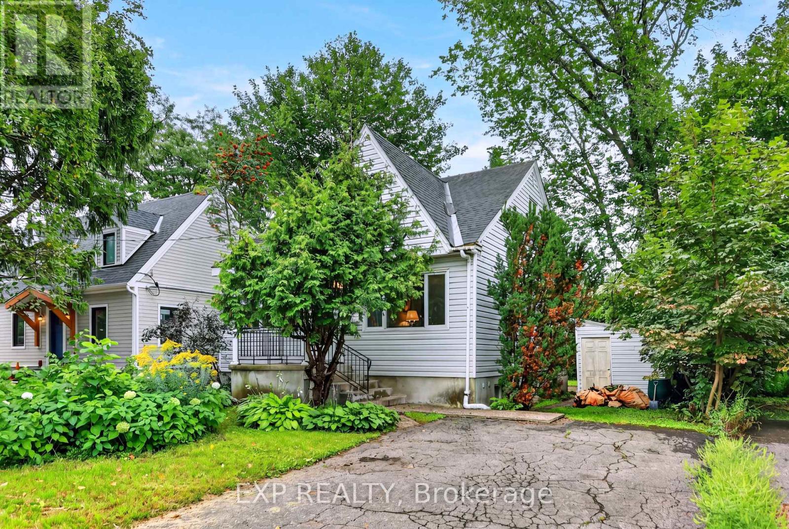 1220 Collins Avenue, Ottawa, Ontario  K1V 6E1 - Photo 2 - X13705760