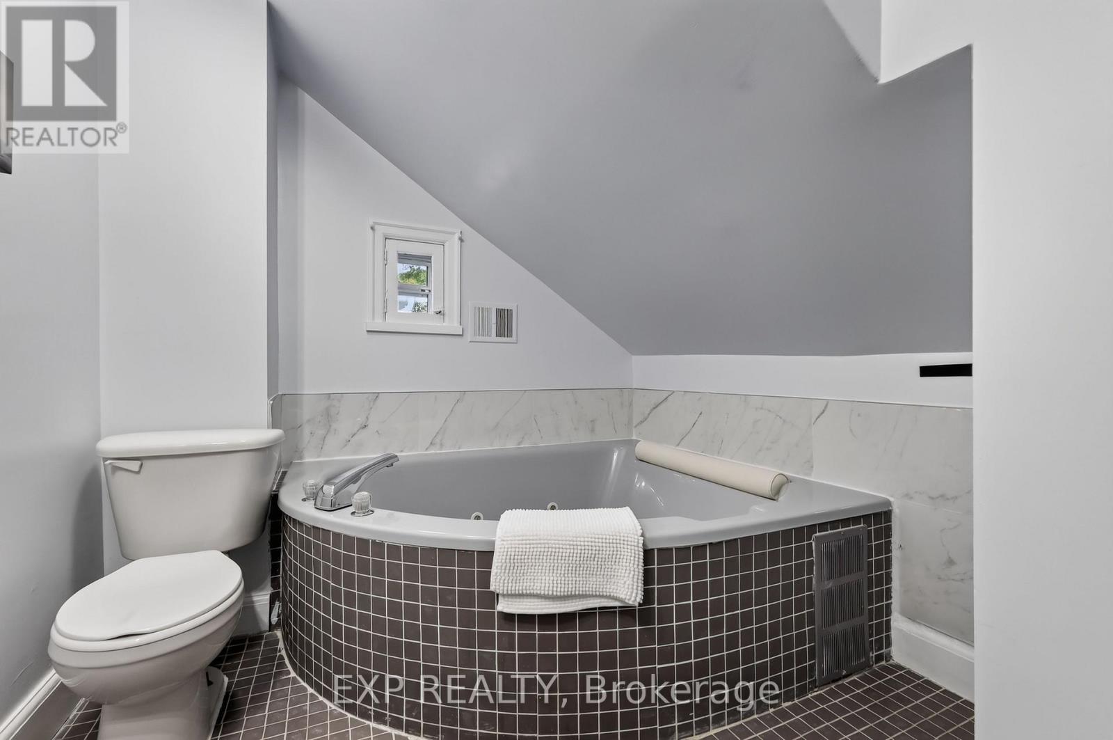 1220 Collins Avenue, Ottawa, Ontario  K1V 6E1 - Photo 26 - X13705760