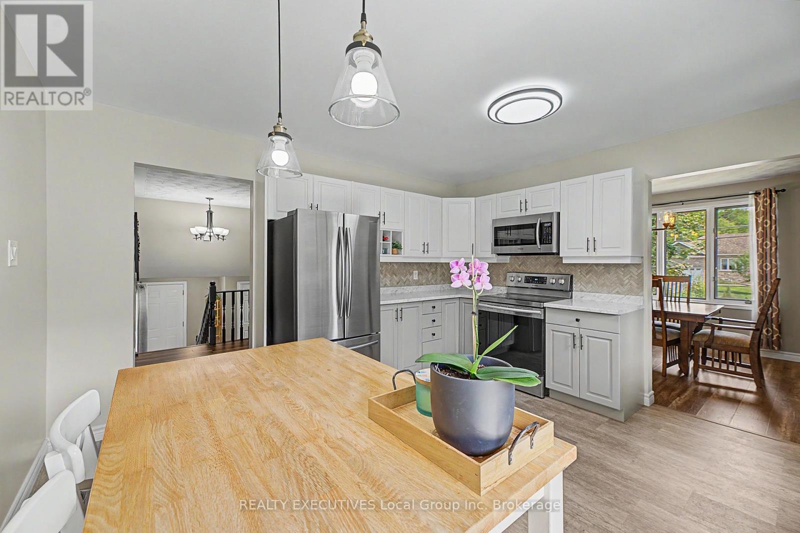 243 Little Down Lane, North Bay, Ontario  P1B 8G2 - Photo 5 - X13705820