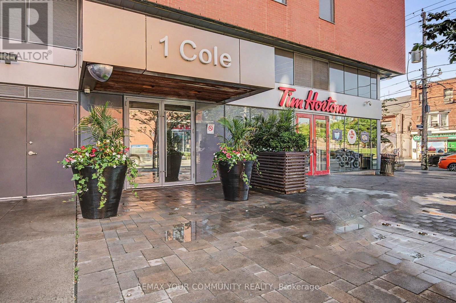 904 - 1 Cole Street, Toronto, Ontario  M5A 4M2 - Photo 2 - C13705612