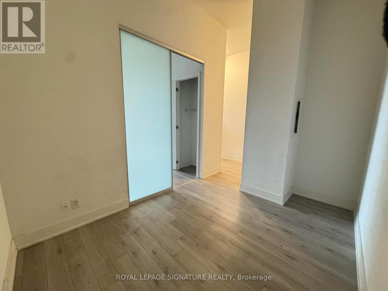 802 - 111 St Clair Avenue W, Toronto, Ontario  M4V 1N5 - Photo 12 - C13705636