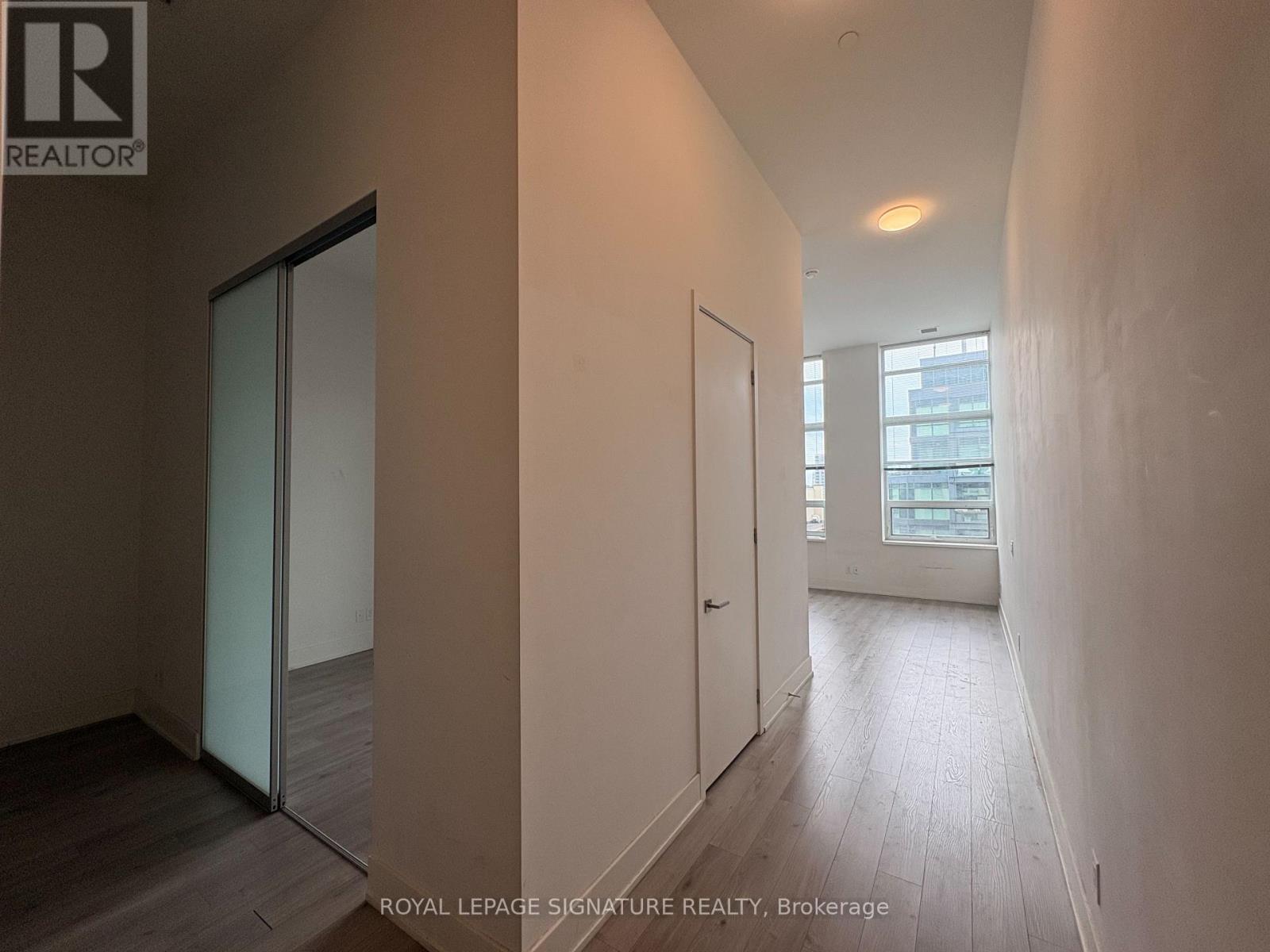 802 - 111 St Clair Avenue W, Toronto, Ontario  M4V 1N5 - Photo 13 - C13705636