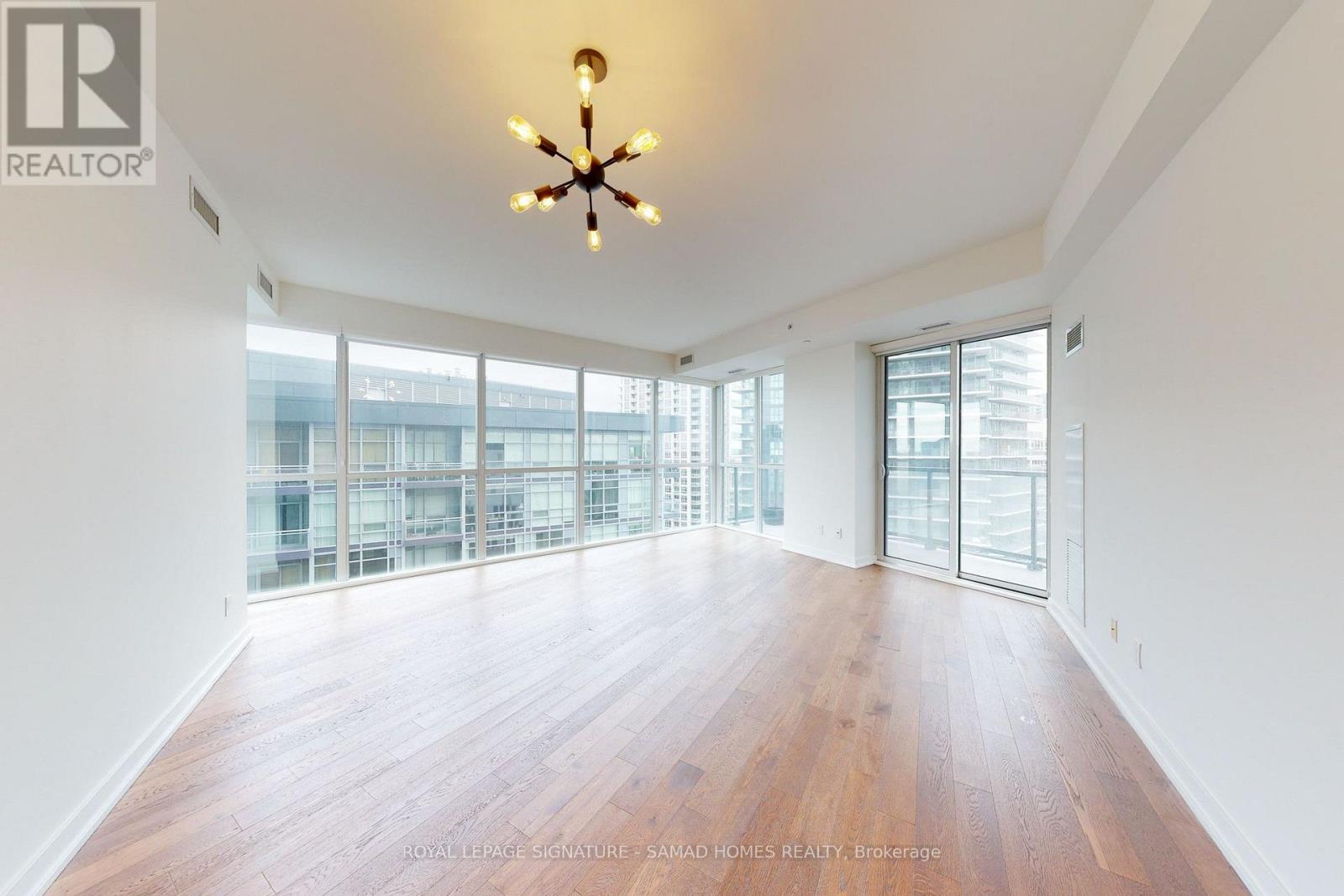1712 - 20 Bruyeres Mews, Toronto, Ontario  M5V 0G8 - Photo 12 - C13705716