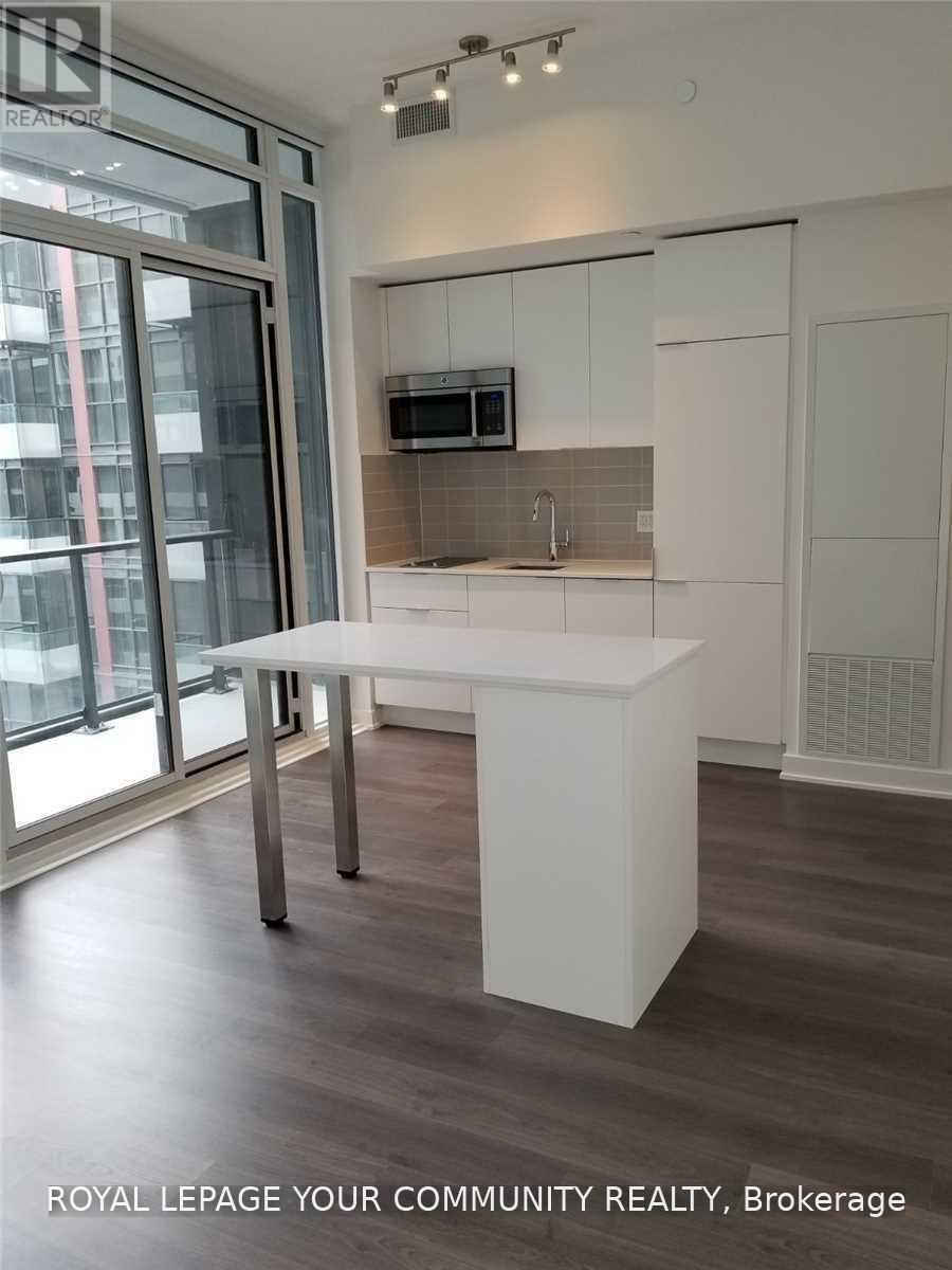 801e - 576 Front Street W, Toronto, Ontario  M8V 0P8 - Photo 10 - C13705754