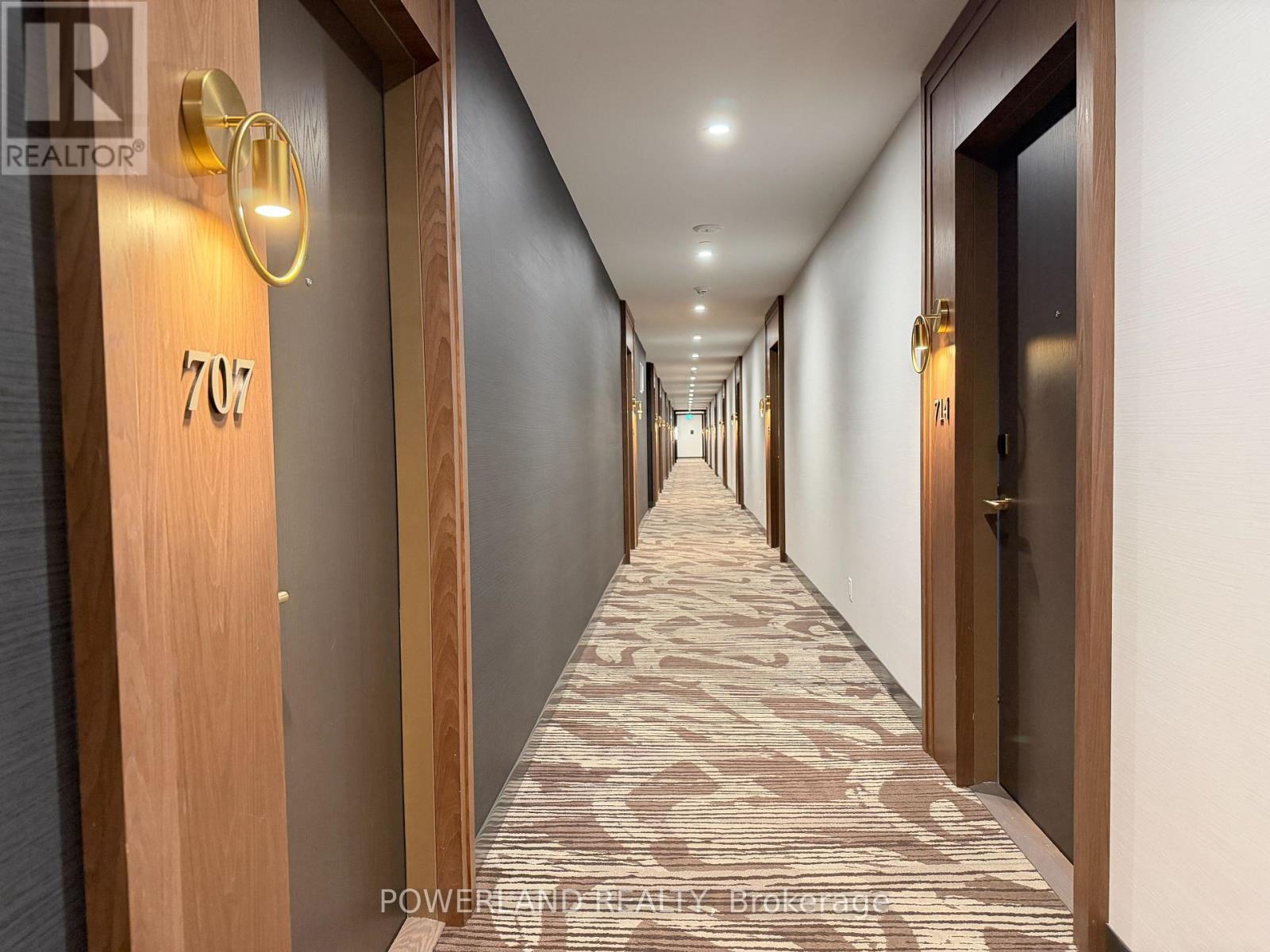 707 - 6 Greenbriar Road, Toronto, Ontario  M2K 0H6 - Photo 1 - C13705758