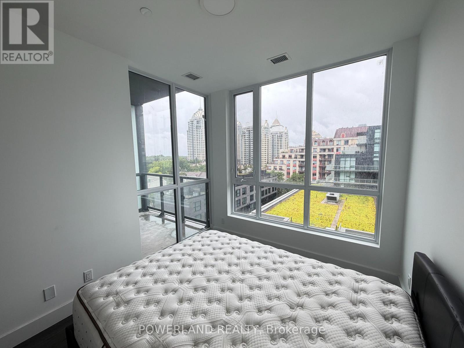 707 - 6 Greenbriar Road, Toronto, Ontario  M2K 0H6 - Photo 7 - C13705758
