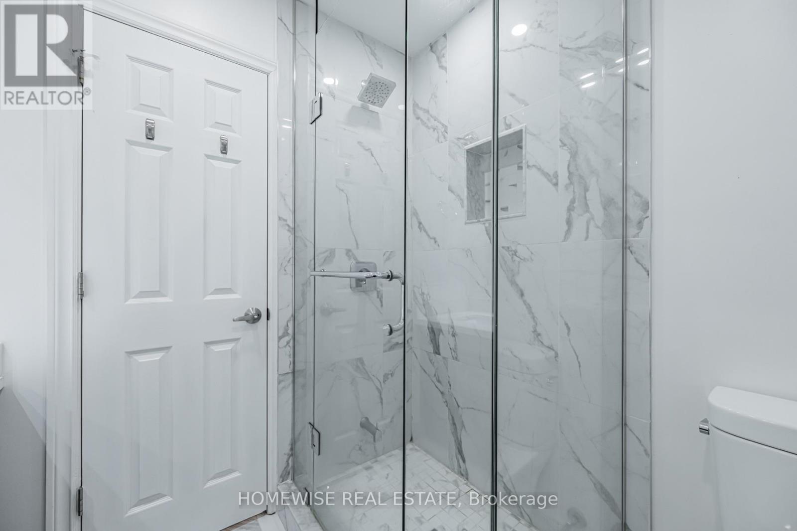 86 Fairleigh Crescent, Toronto, Ontario  M6C 3R9 - Photo 19 - C13705796