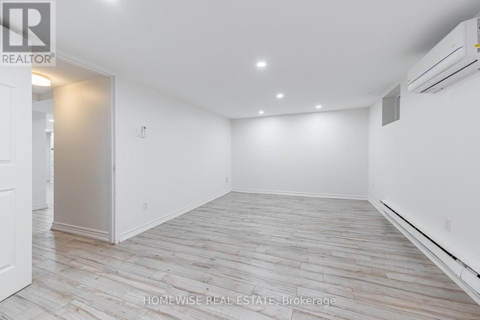 86 Fairleigh Crescent, Toronto, Ontario  M6C 3R9 - Photo 27 - C13705796
