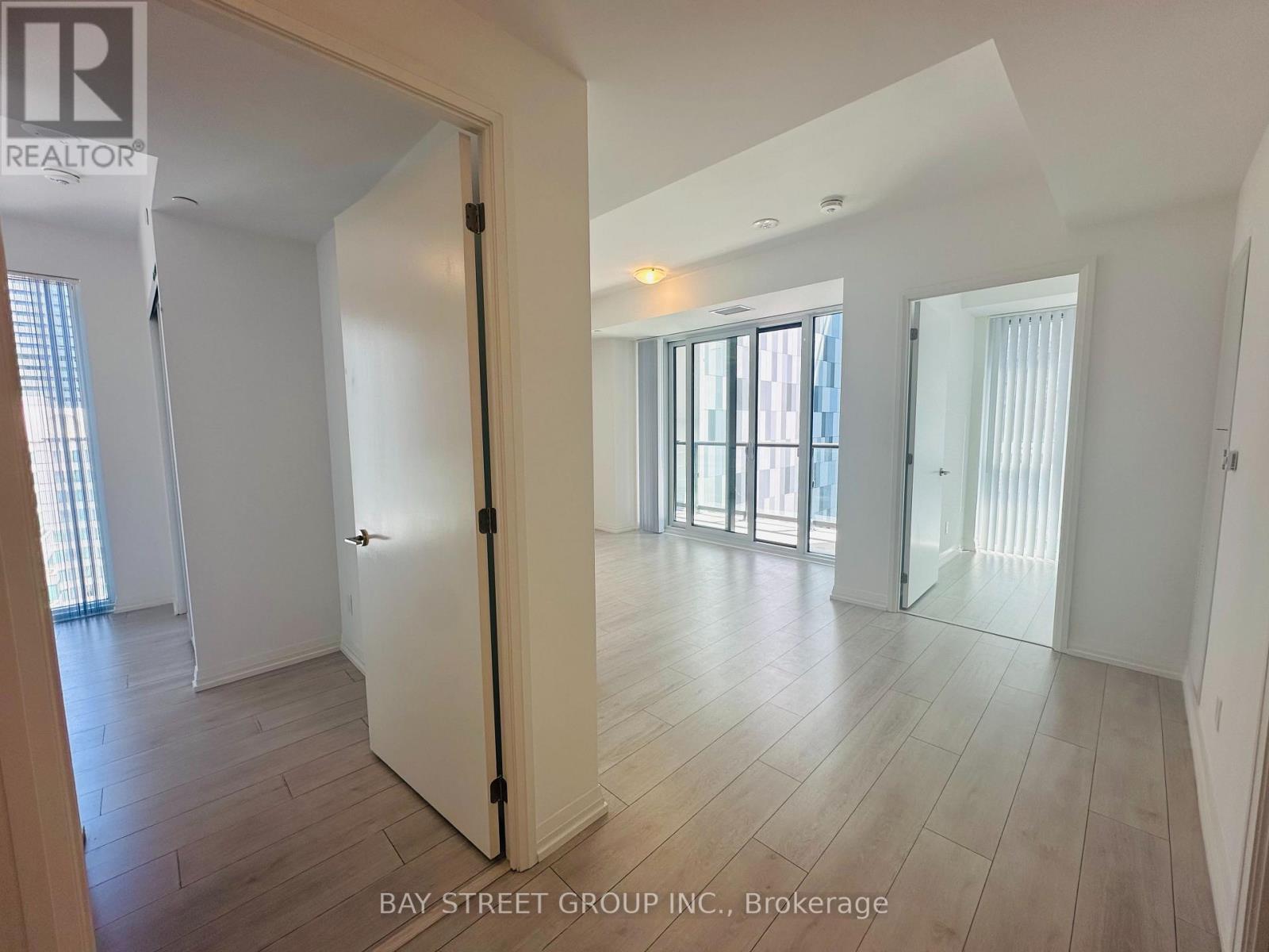 2308 - 400 King Street W, Toronto, Ontario  M5V 0X8 - Photo 4 - C13705814