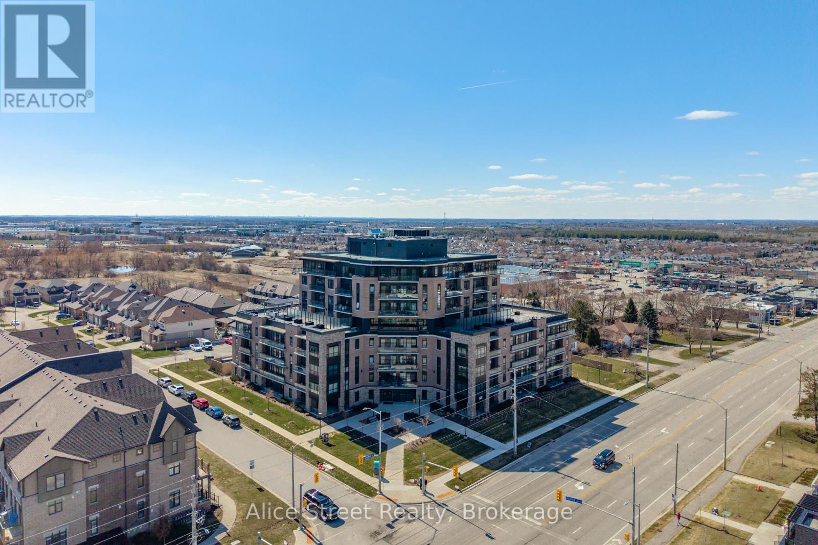 202 - 332 Gosling Gardens, Guelph Gardens, Guelph, Ontario  N1L 0P8 - Photo 1 - X13705712