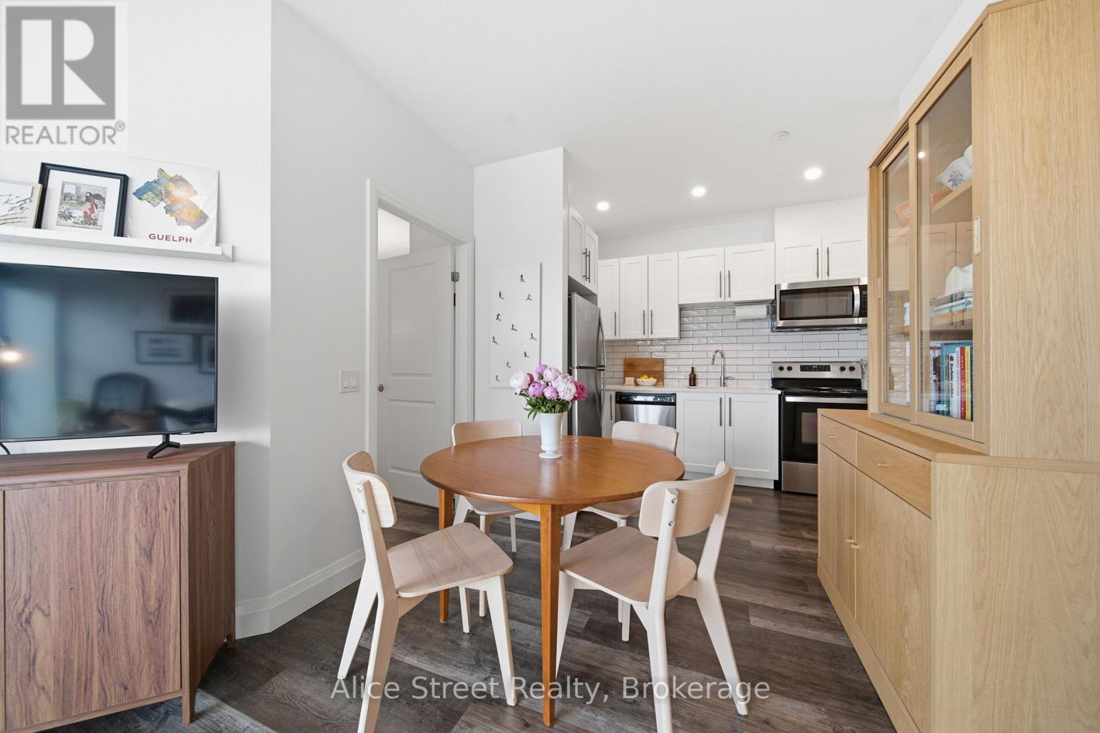 202 - 332 Gosling Gardens, Guelph Gardens, Guelph, Ontario  N1L 0P8 - Photo 6 - X13705712