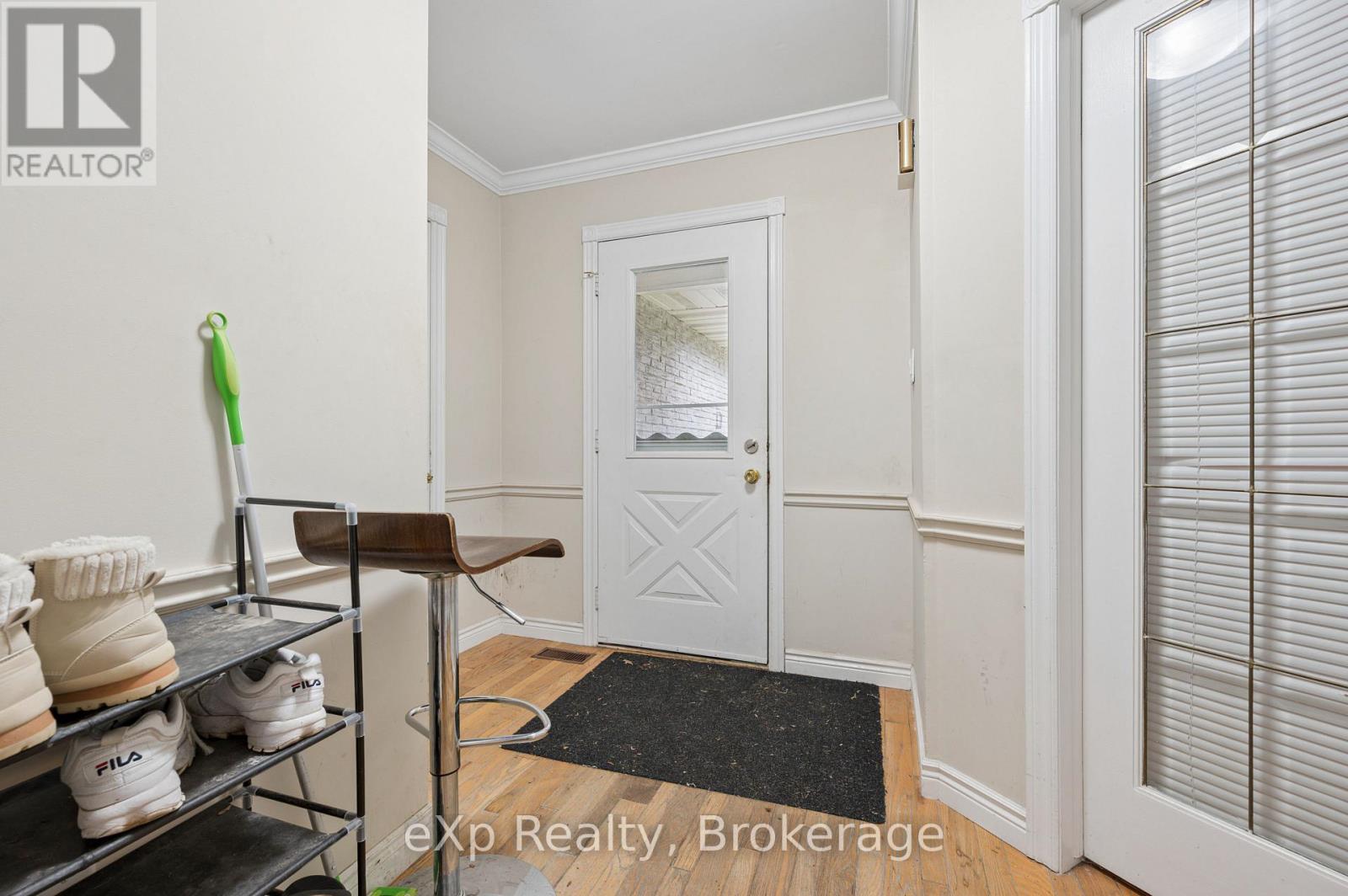 39 Keats Crescent, Guelph (Kortright West), Ontario  N1G 3B1 - Photo 5 - X13705738