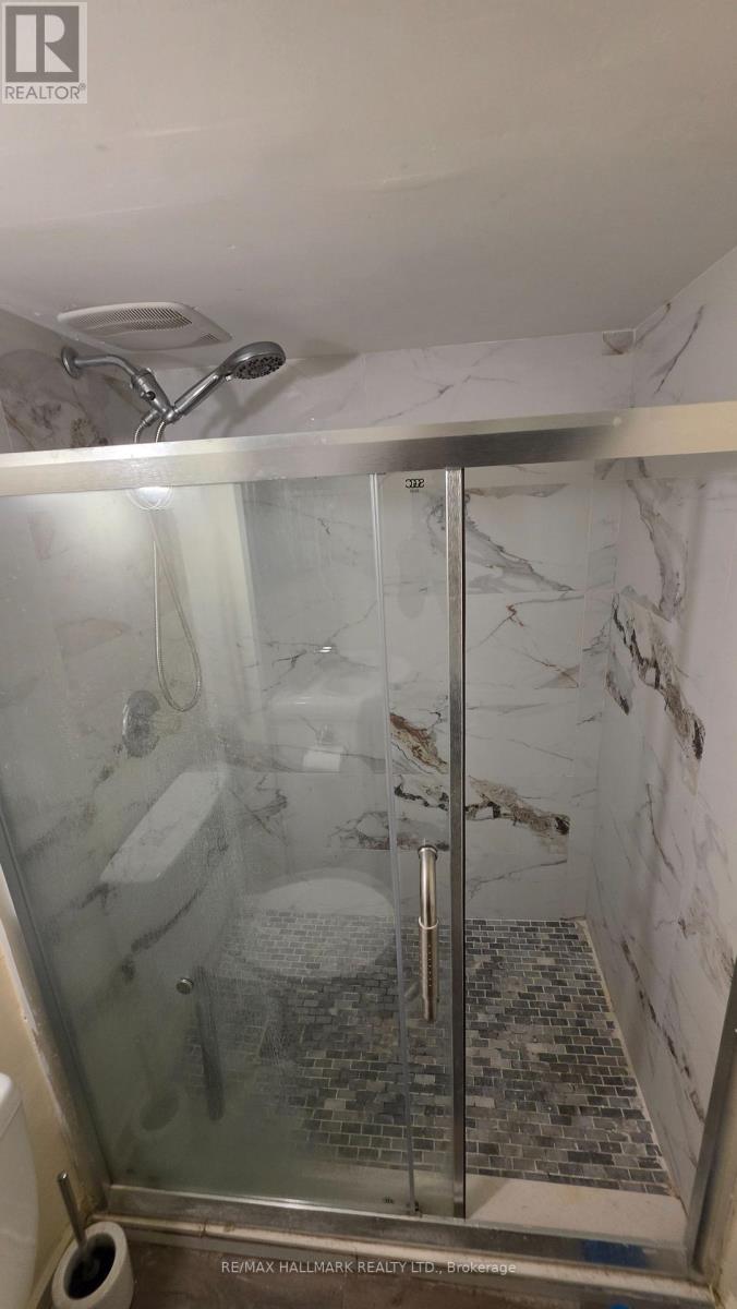 Room 2 - 888 Krosno Boulevard, Pickering, Ontario  L1W 1H4 - Photo 14 - E13705614