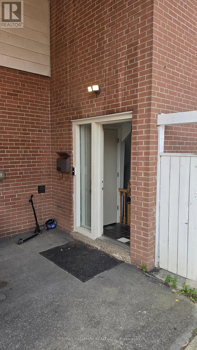 Room 2 - 888 Krosno Boulevard, Pickering, Ontario  L1W 1H4 - Photo 2 - E13705614