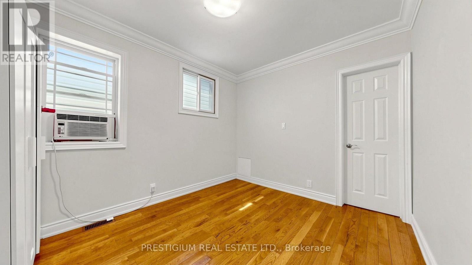 65 Eldon Avenue, Toronto, Ontario  M4C 5G2 - Photo 11 - E13705710