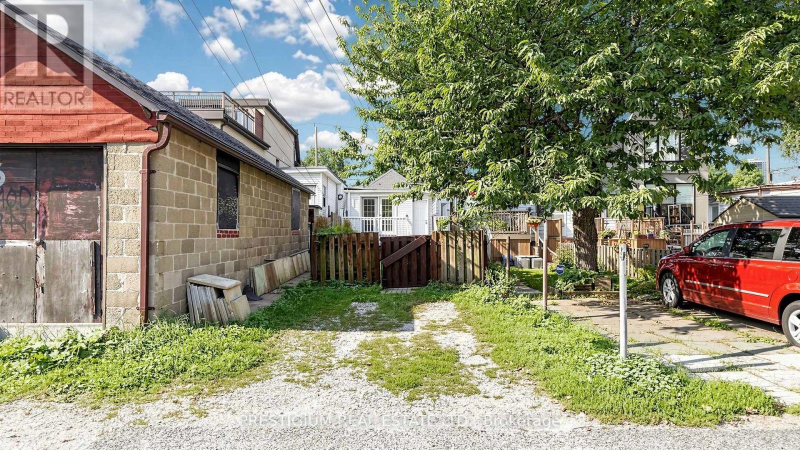 65 Eldon Avenue, Toronto, Ontario  M4C 5G2 - Photo 31 - E13705710
