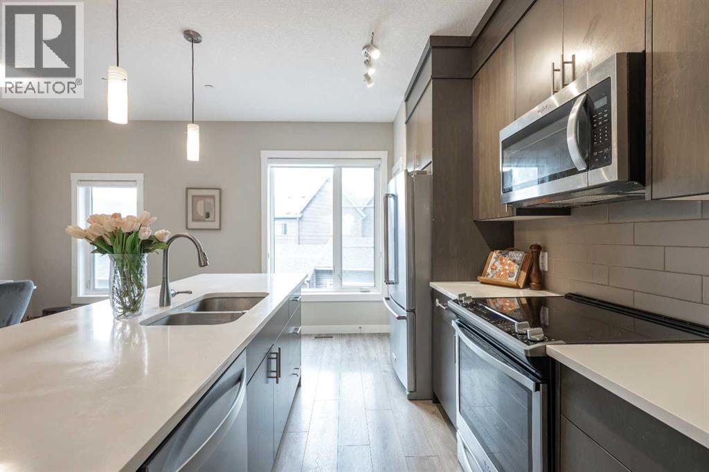 156 Livingston Common Ne, Calgary, Alberta T3P 1K1 - Photo 10 - A2325409