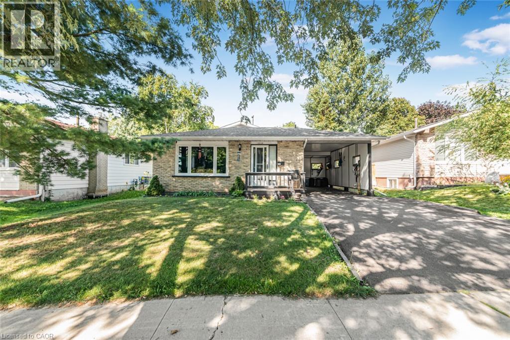 2234 Sheffield Drive, Burlington, Ontario  L7P 2X1 - Photo 2 - 40854435