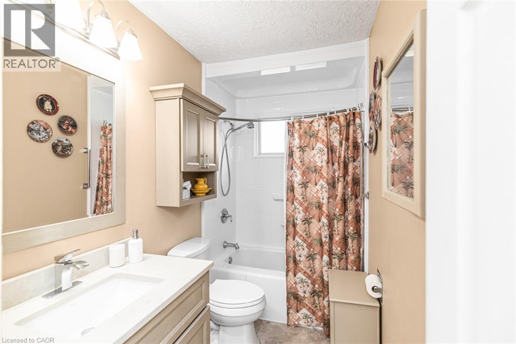 2234 Sheffield Drive, Burlington, Ontario  L7P 2X1 - Photo 14 - 40854435