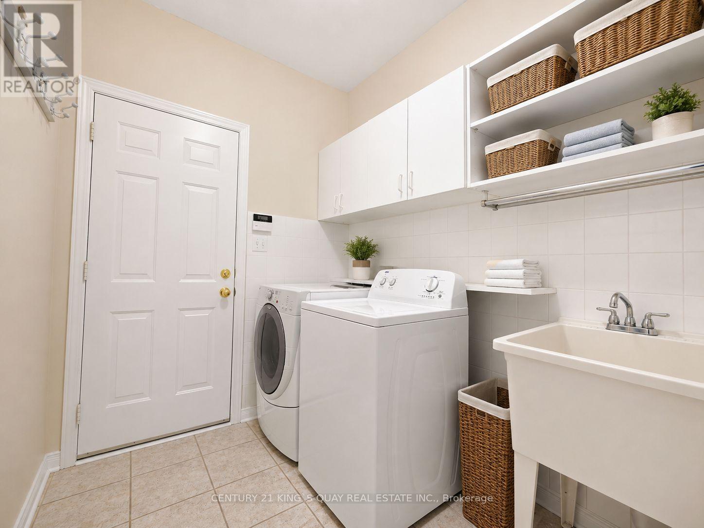 16 Greengage Street, Markham, Ontario  L6E 1X8 - Photo 4 - N13705632