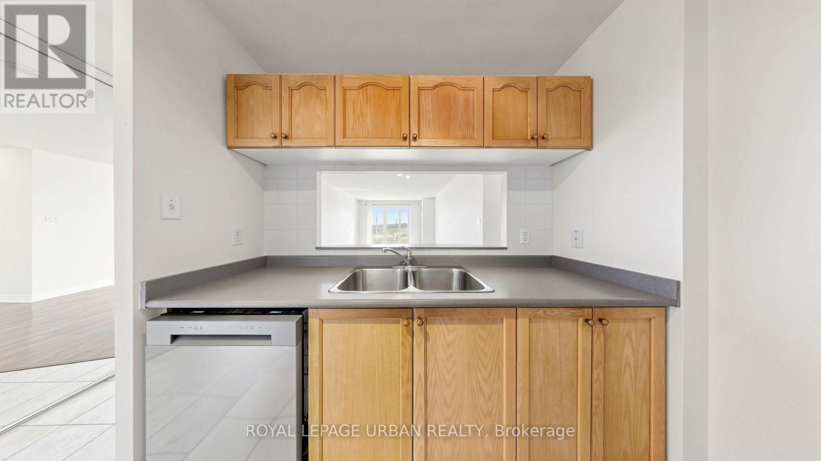 1005 - 399 South Park Road, Markham (Commerce Valley), Ontario  L3T 7W6 - Photo 18 - N13705690