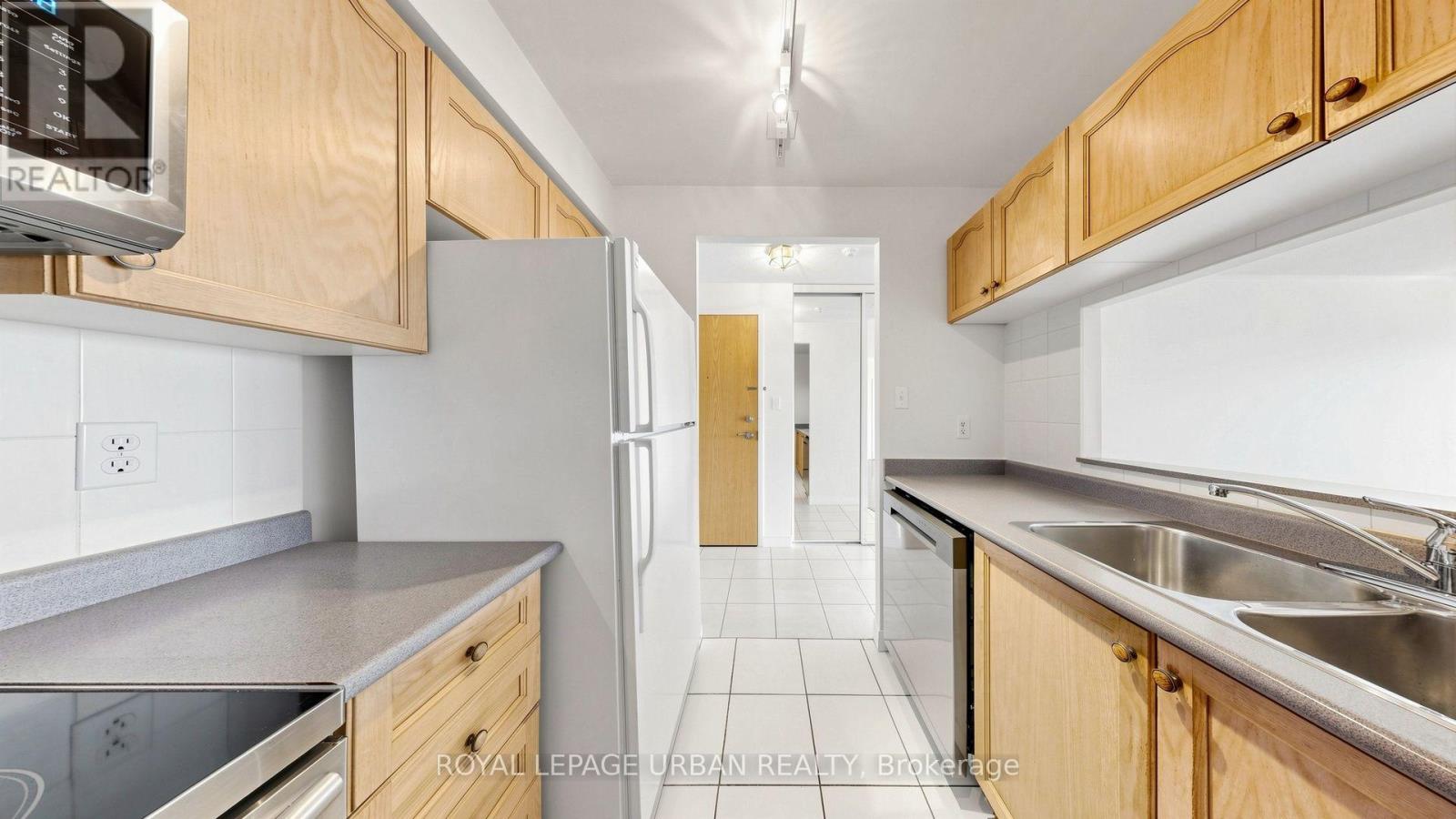 1005 - 399 South Park Road, Markham (Commerce Valley), Ontario  L3T 7W6 - Photo 20 - N13705690