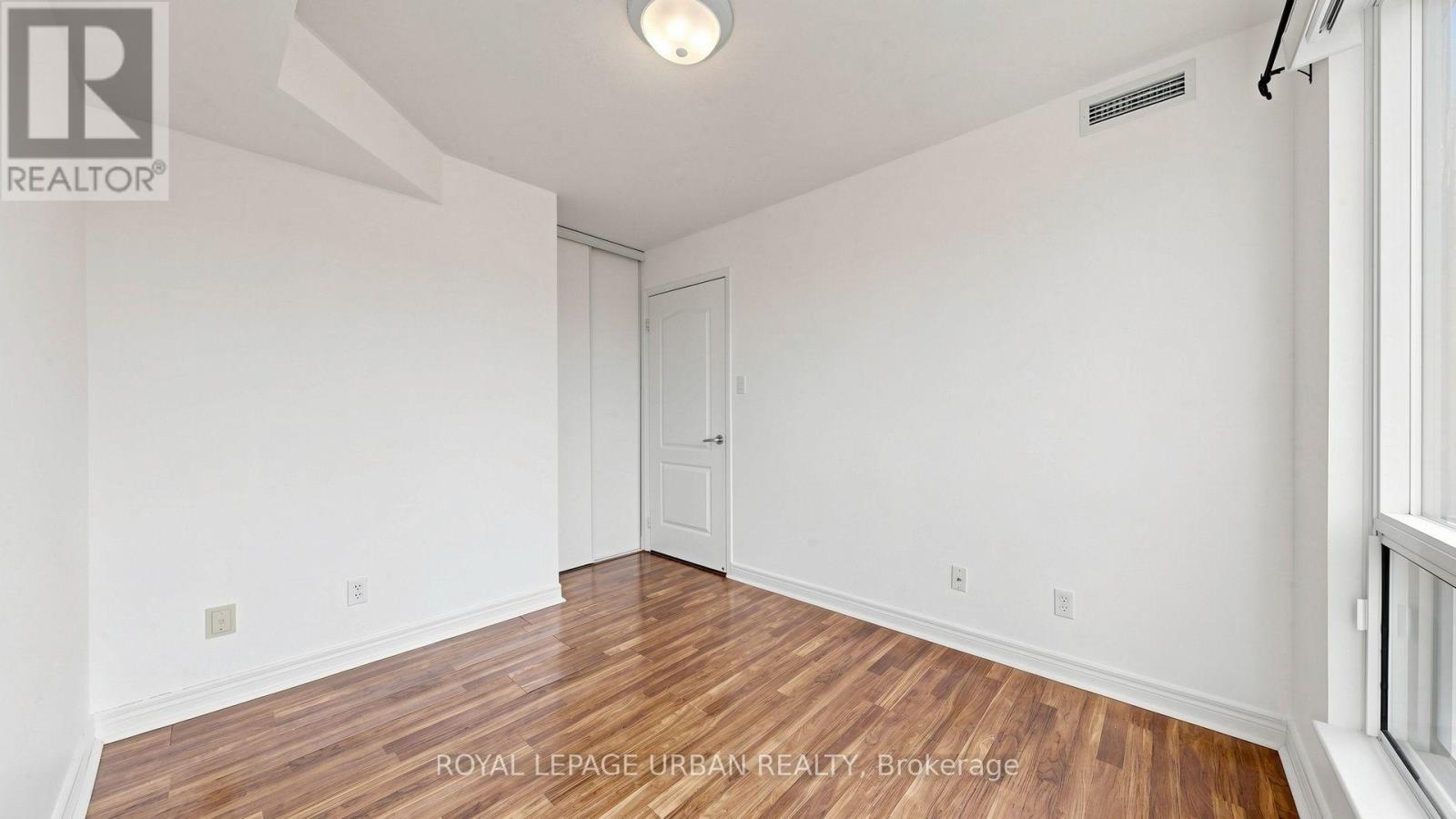 1005 - 399 South Park Road, Markham (Commerce Valley), Ontario  L3T 7W6 - Photo 27 - N13705690