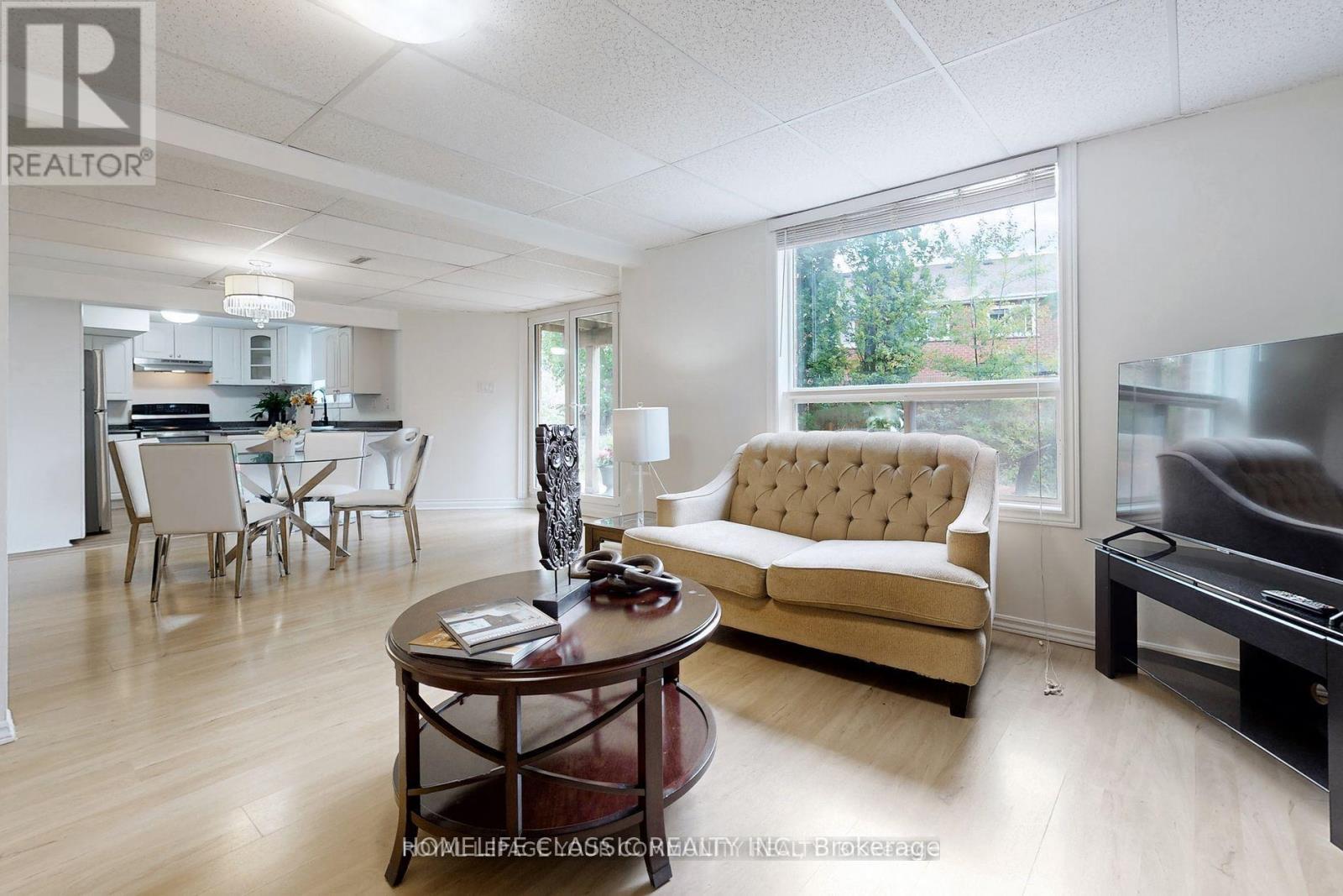 Lower Level - 267 Savage Road, Newmarket, Ontario  L3X 1S1 - Photo 4 - N13705740