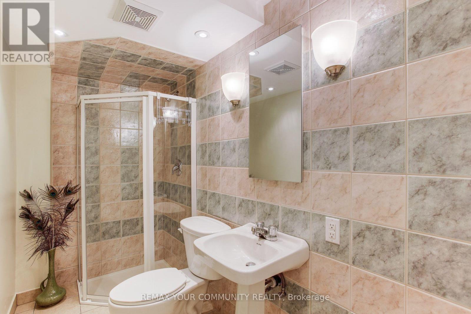 Basement - 8 Plaisance Road, Richmond Hill (North Richvale), Ontario  L4C 5B5 - Photo 7 - N13705748