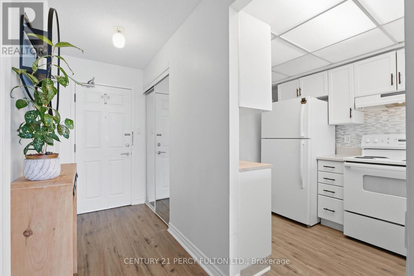 611 - 309 Major Mackenzie Avenue, Richmond Hill, Ontario  L4V 9Y5 - Photo 11 - N13705792