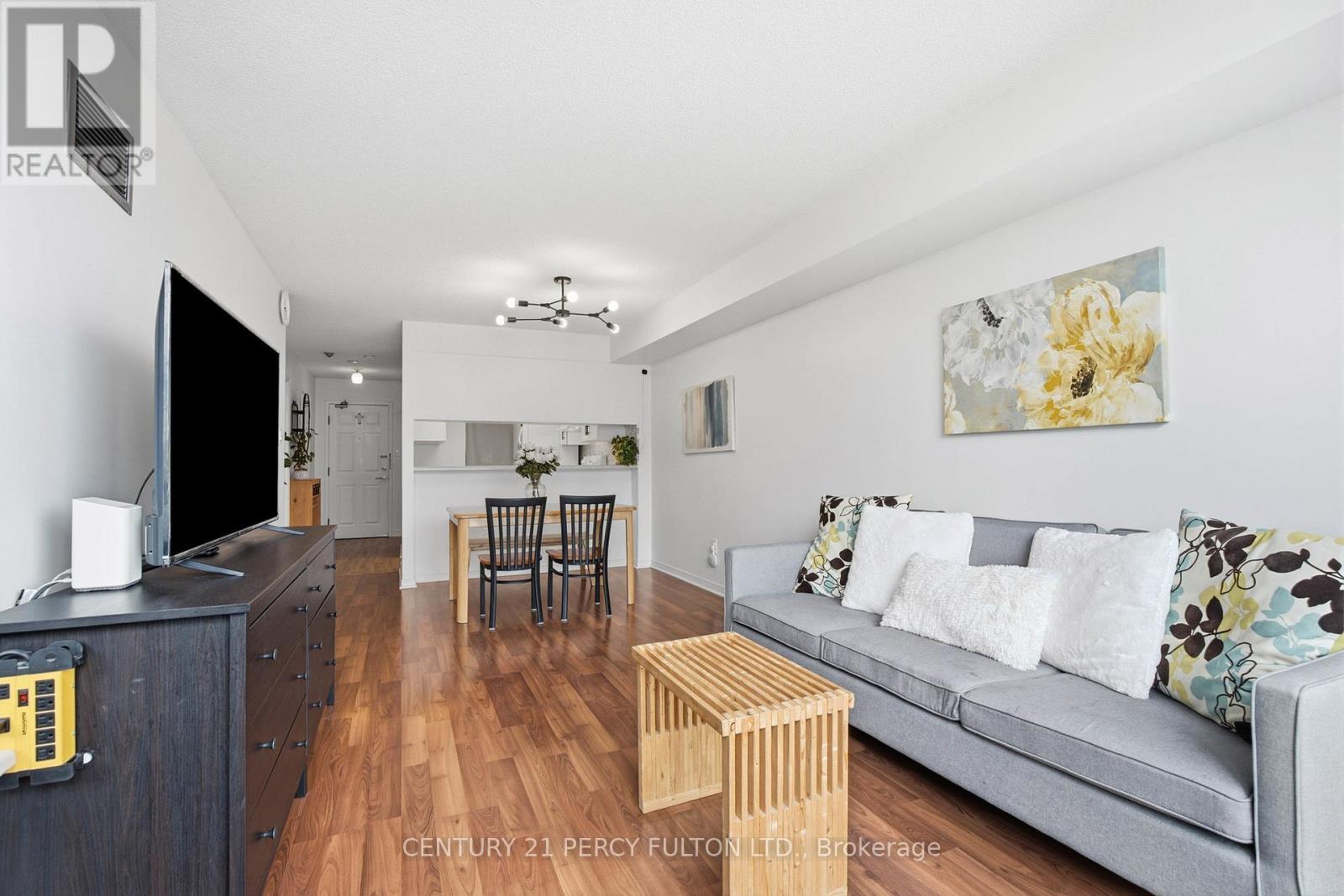 611 - 309 Major Mackenzie Avenue, Richmond Hill, Ontario  L4V 9Y5 - Photo 7 - N13705792