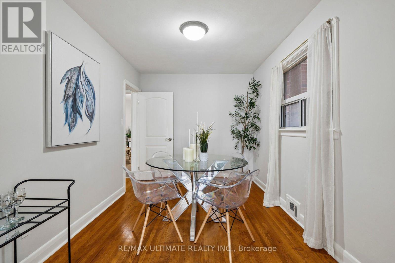 124 Hope Street, Toronto, Ontario  M6E 1K1 - Photo 8 - W13705662