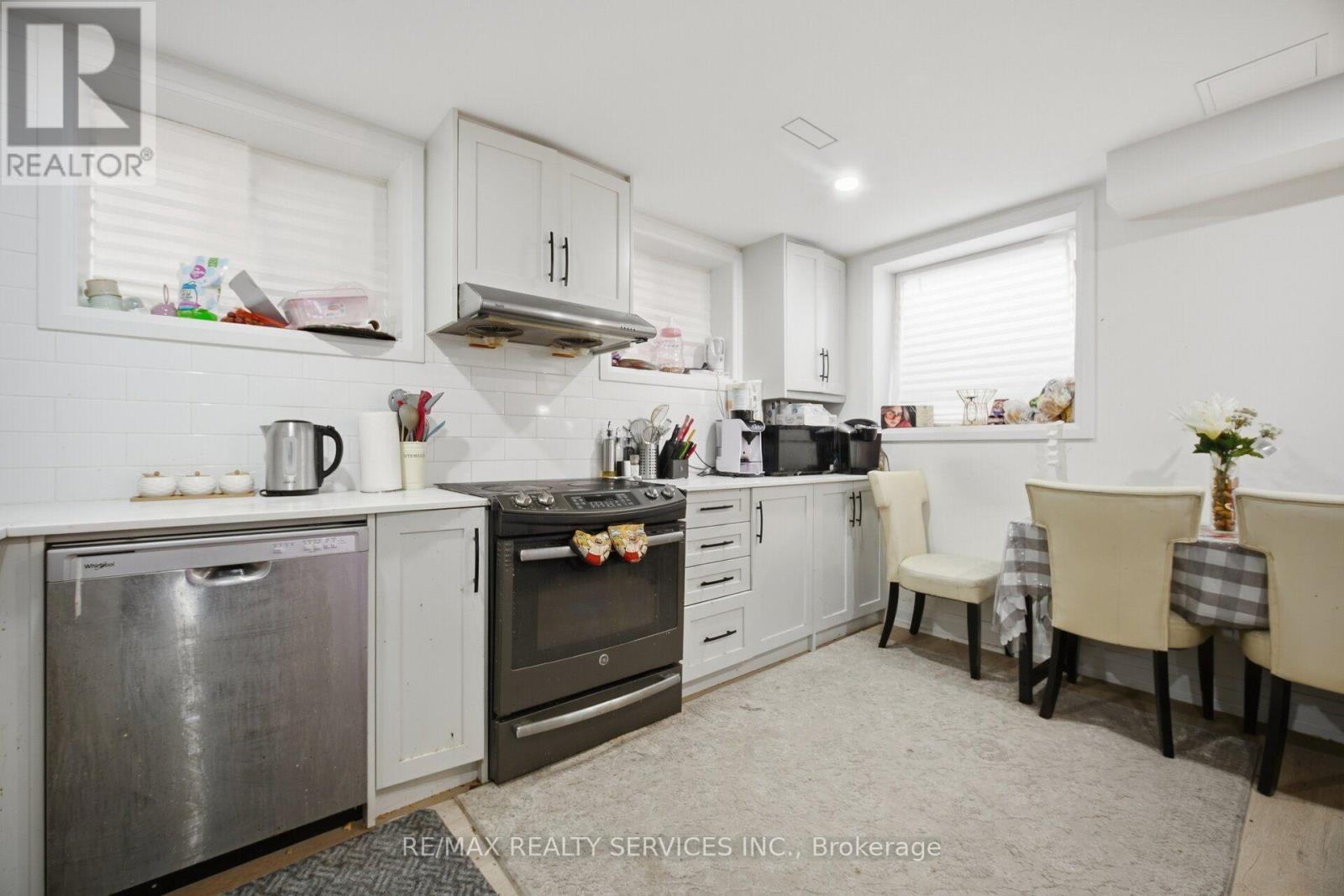 79 Cedarholme Avenue, Caledon, Ontario  L7C 3T2 - Photo 35 - W13705664
