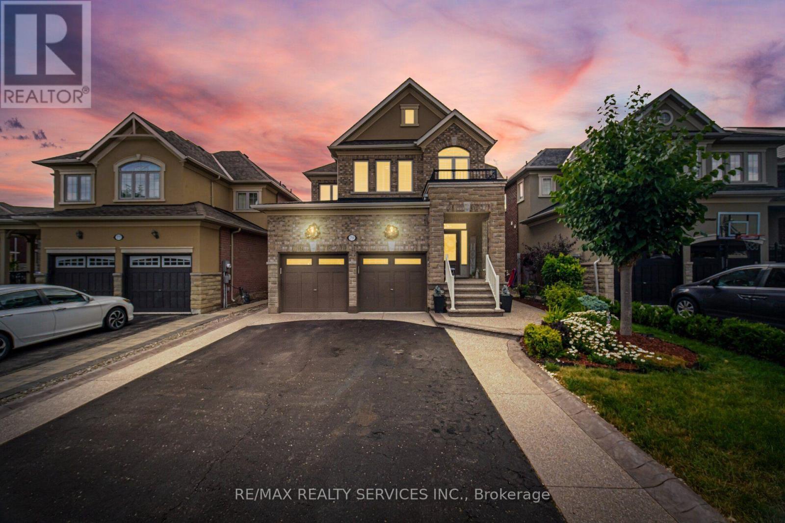 79 Cedarholme Avenue, Caledon, Ontario  L7C 3T2 - Photo 4 - W13705664