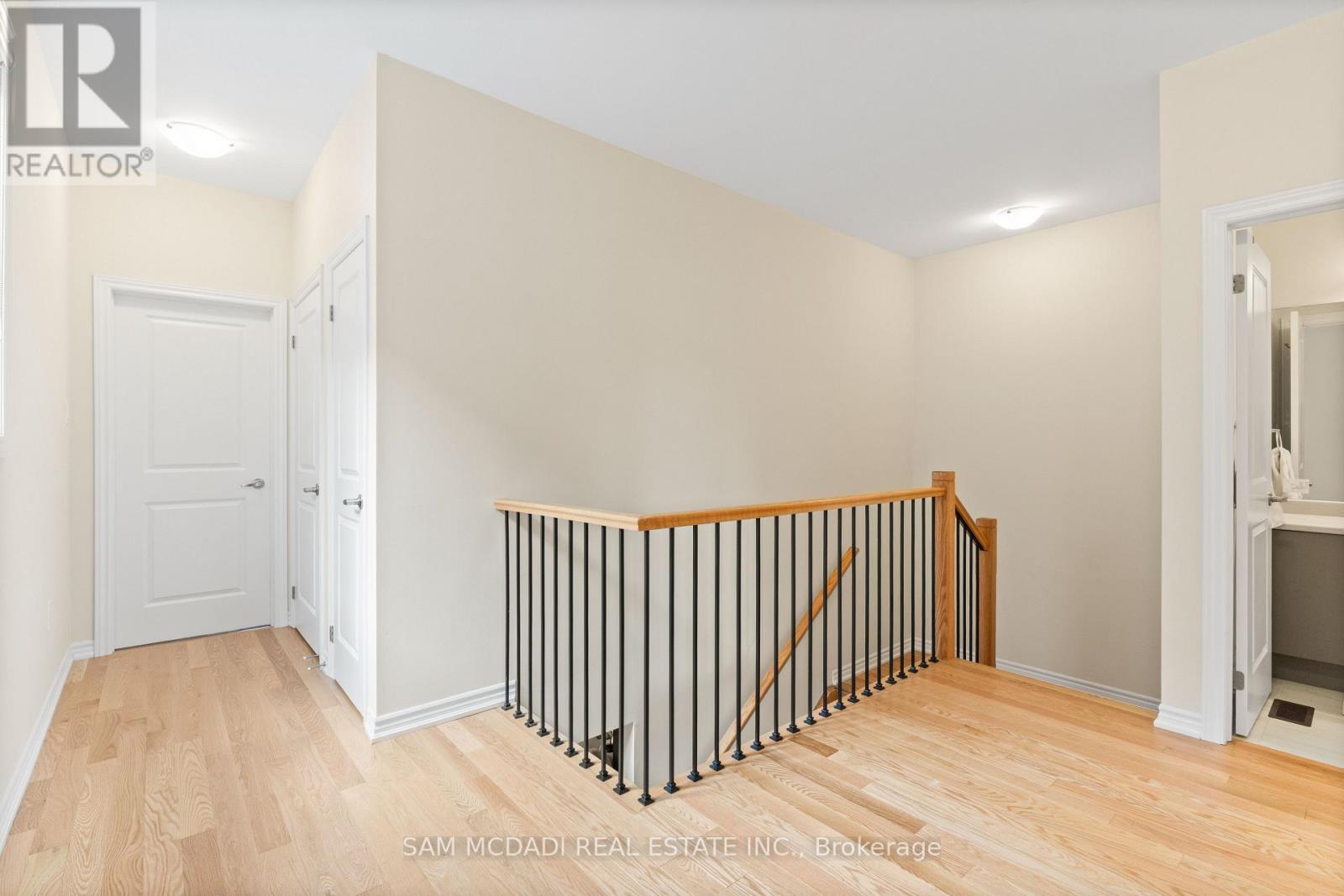 1429 Almonte Drive, Burlington, Ontario  L7P 0V7 - Photo 13 - W13705666