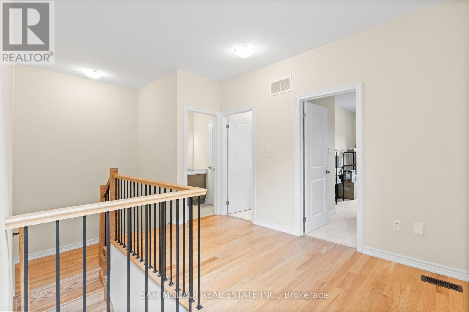 1429 Almonte Drive, Burlington, Ontario  L7P 0V7 - Photo 14 - W13705666