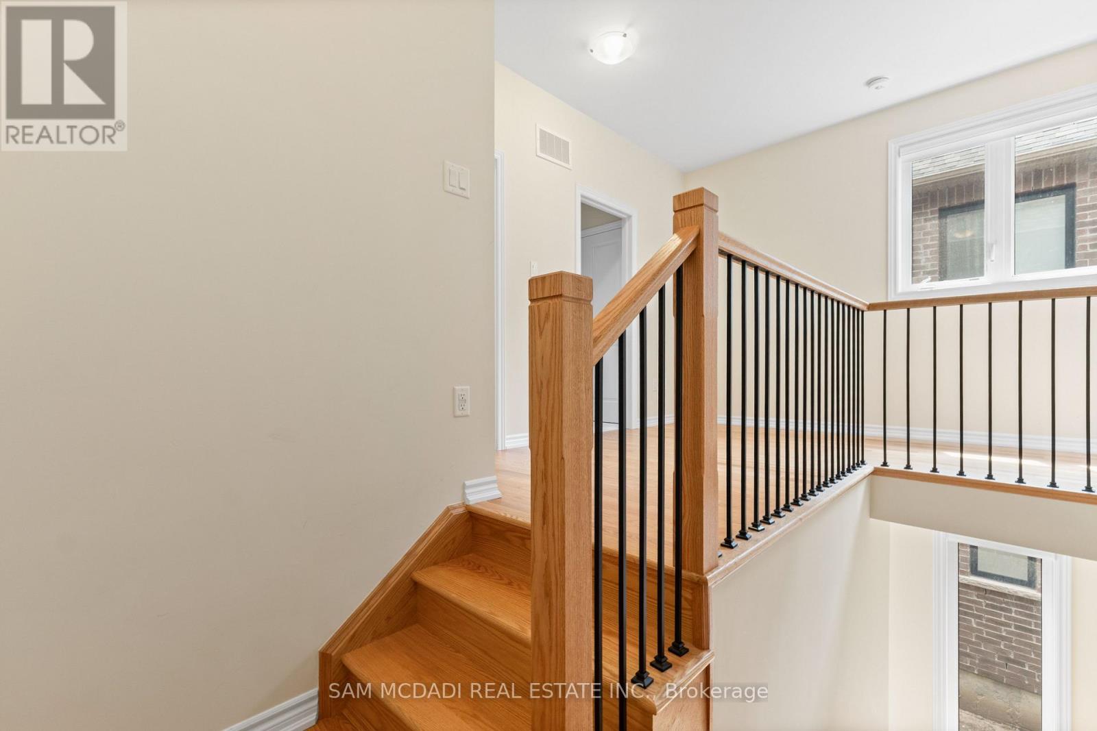 1429 Almonte Drive, Burlington, Ontario  L7P 0V7 - Photo 15 - W13705666