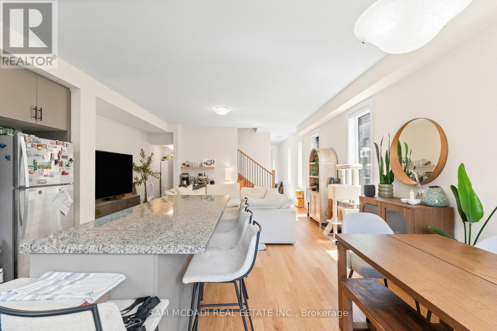 1429 Almonte Drive, Burlington, Ontario  L7P 0V7 - Photo 5 - W13705666