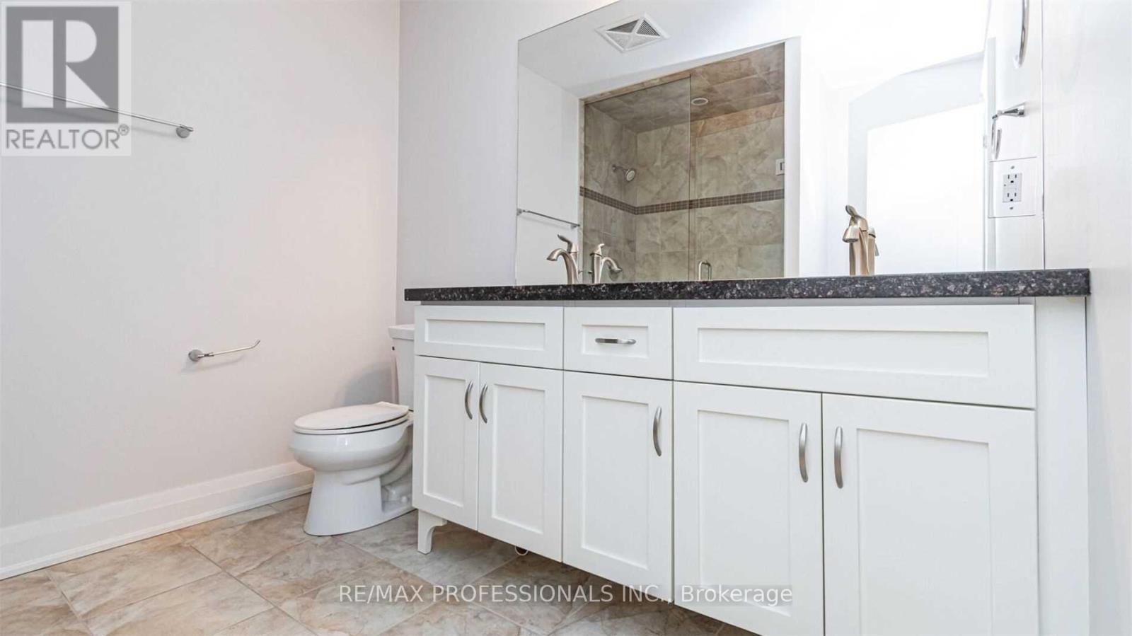 208 - 205 Lakeshore Road W, Oakville, Ontario  L6K 1B3 - Photo 11 - W13705692