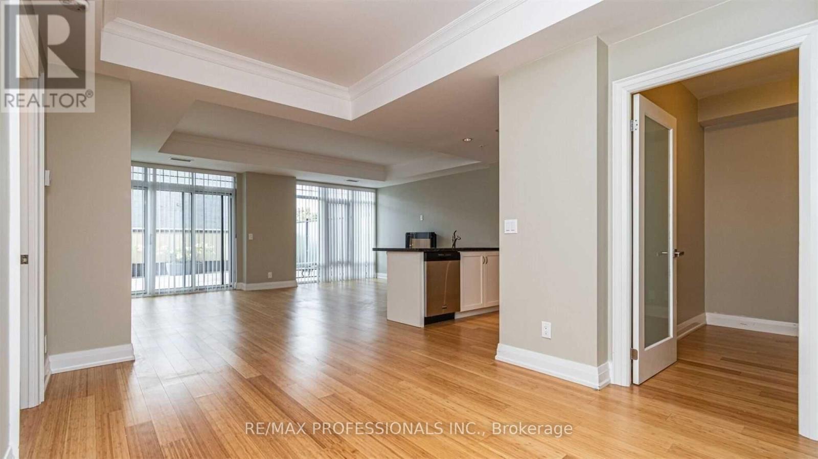 208 - 205 Lakeshore Road W, Oakville, Ontario  L6K 1B3 - Photo 15 - W13705692