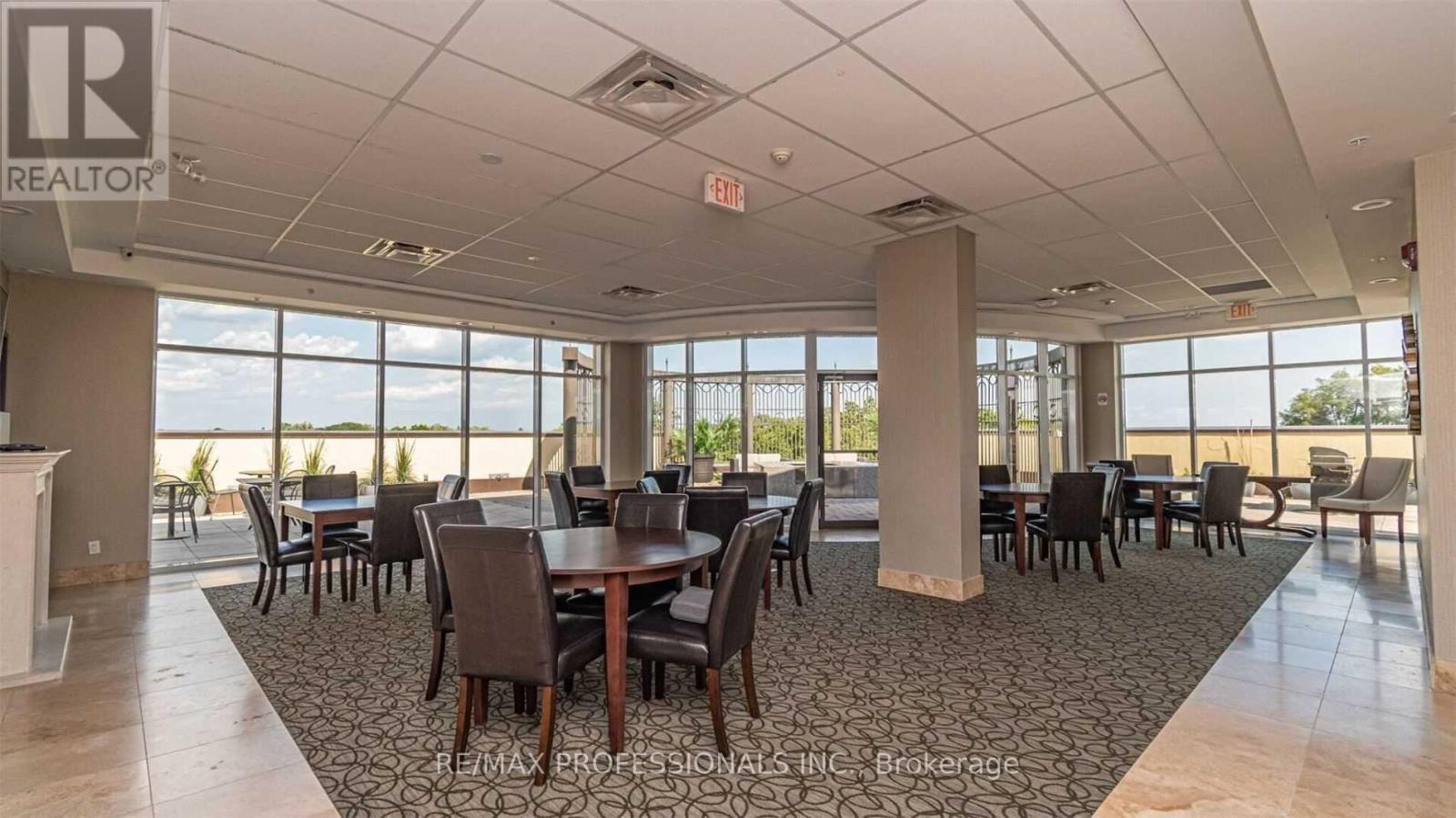 208 - 205 Lakeshore Road W, Oakville, Ontario  L6K 1B3 - Photo 24 - W13705692