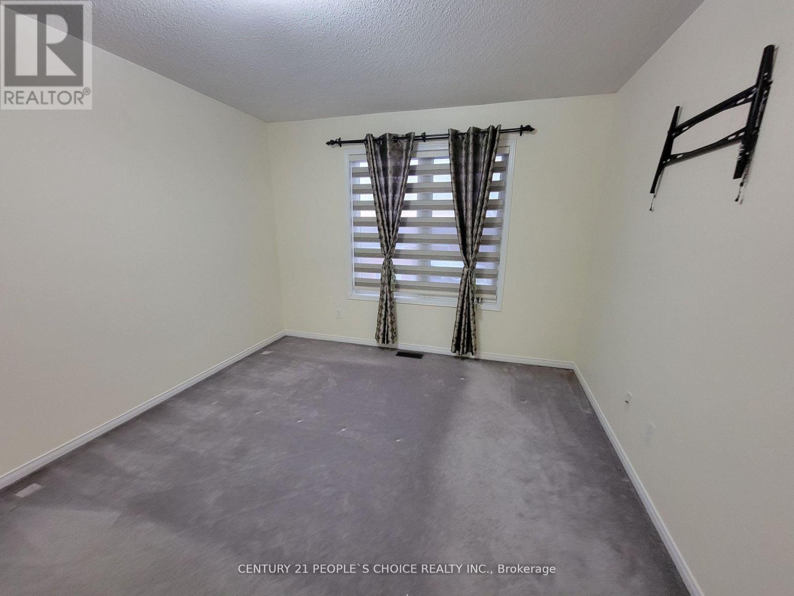Upper - 783 Millworks Crescent, Mississauga, Ontario  L5B 0B9 - Photo 17 - W13705726