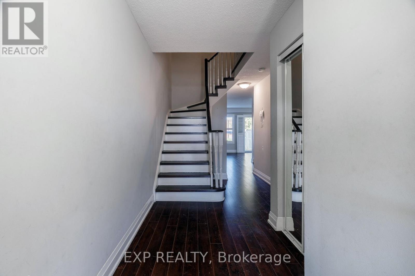 45 - 200 Cresthaven Road, Brampton, Ontario  L7A 1J5 - Photo 3 - W13705800