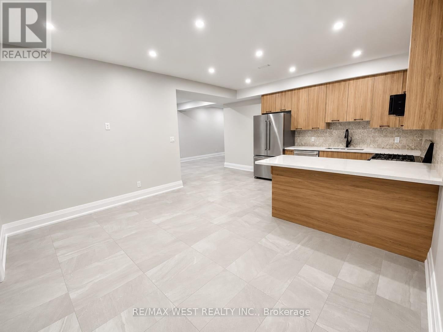 Basement - 58 Aura Lea Boulevard, Toronto, Ontario  M9M 1K5 - Photo 3 - W13705804