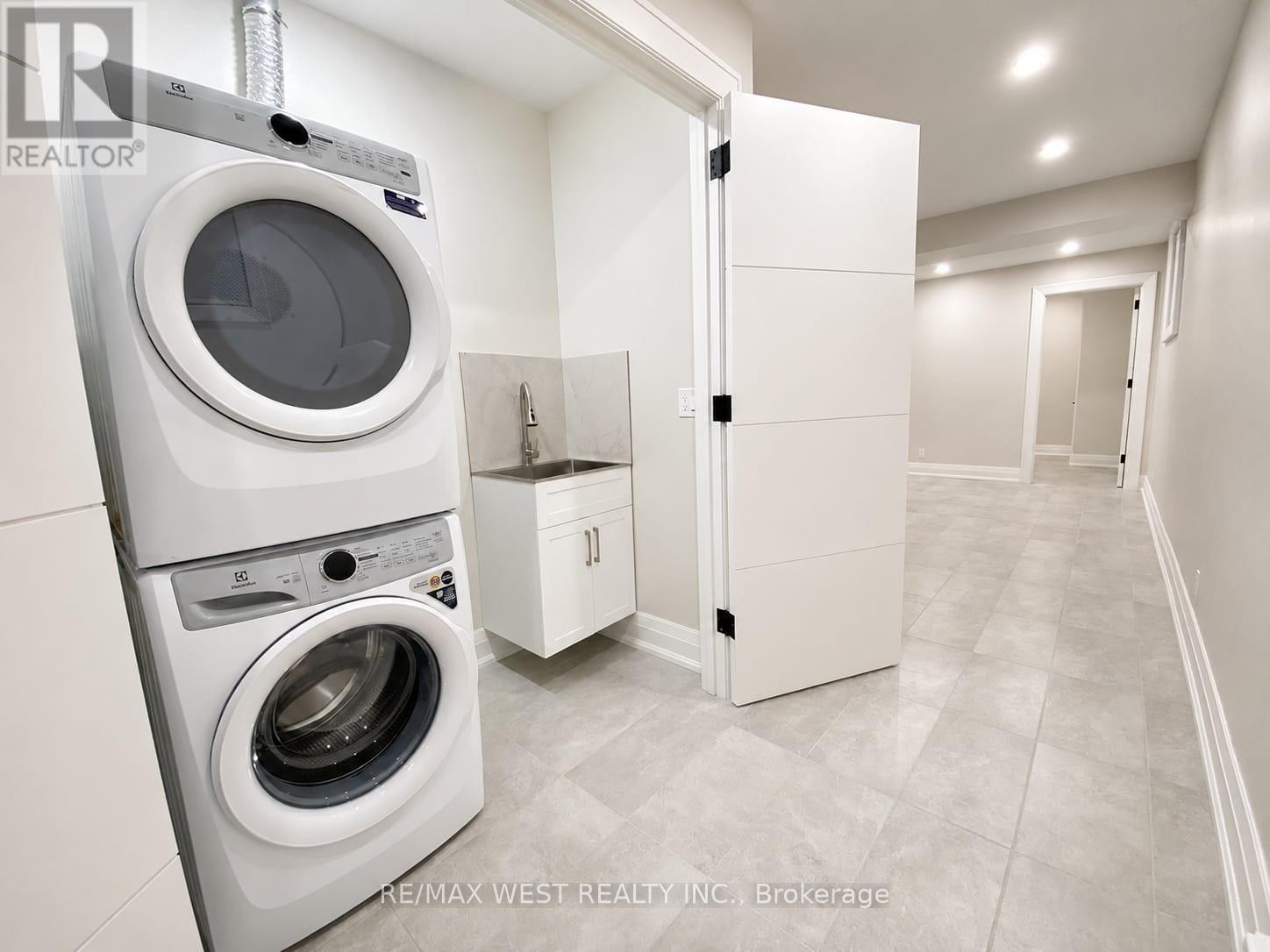 Basement - 58 Aura Lea Boulevard, Toronto, Ontario  M9M 1K5 - Photo 5 - W13705804