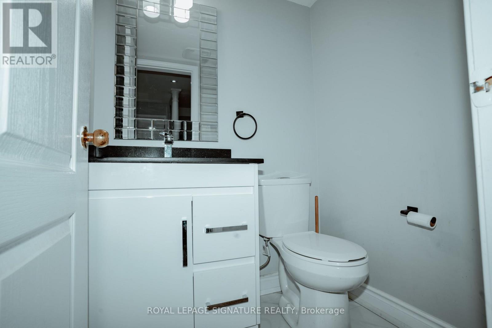 945 Mandolin Place, Mississauga, Ontario  L5W 1S3 - Photo 11 - W13705830