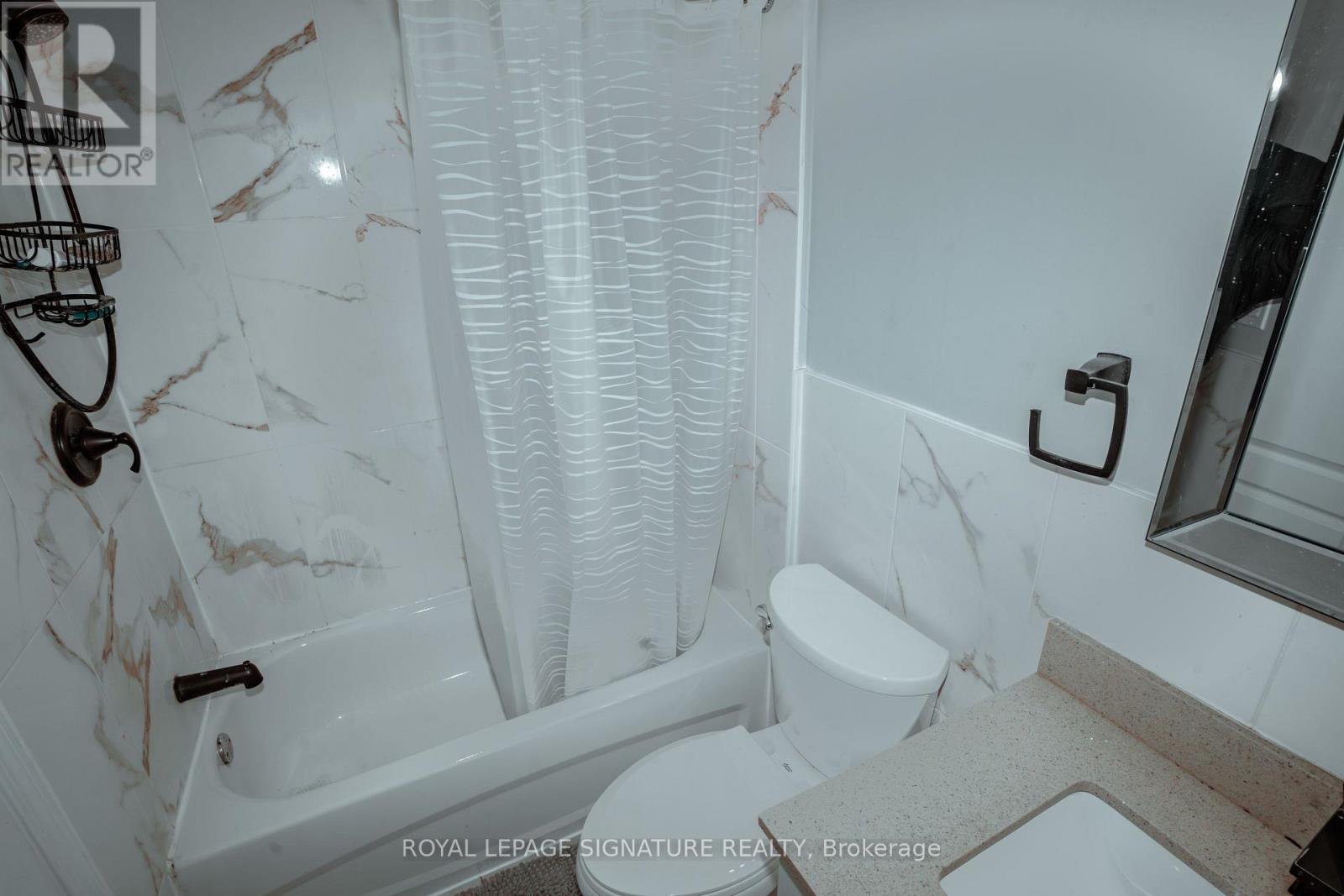 945 Mandolin Place, Mississauga, Ontario  L5W 1S3 - Photo 19 - W13705830