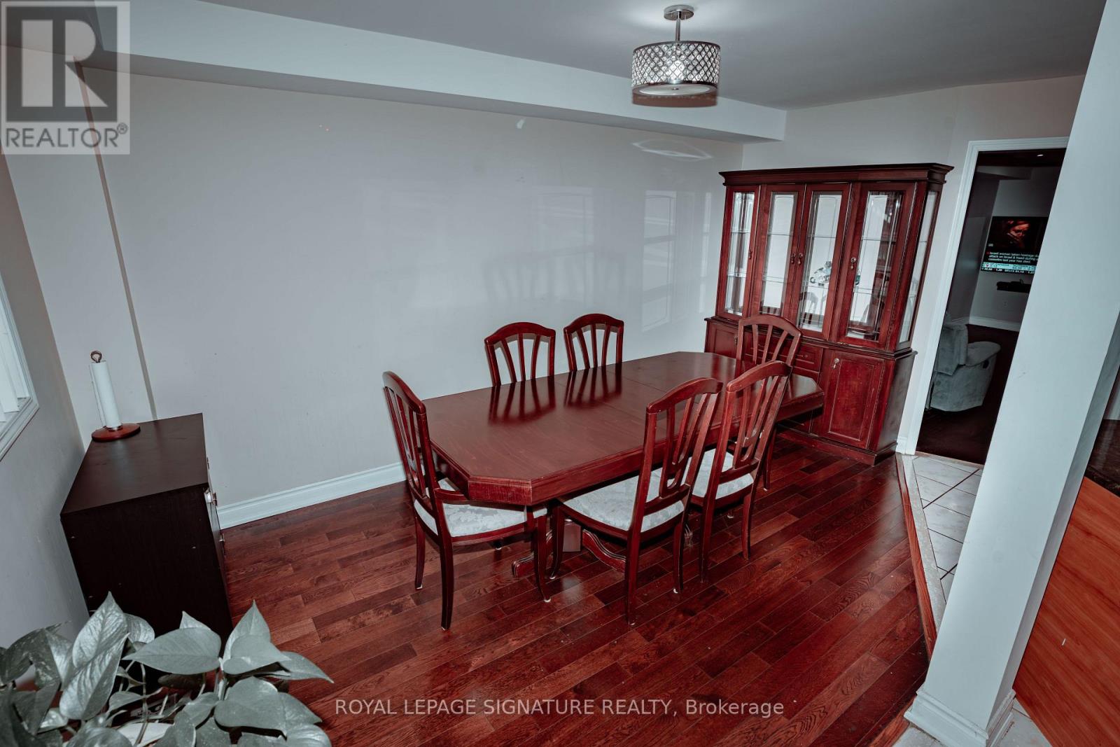 945 Mandolin Place, Mississauga, Ontario  L5W 1S3 - Photo 6 - W13705830